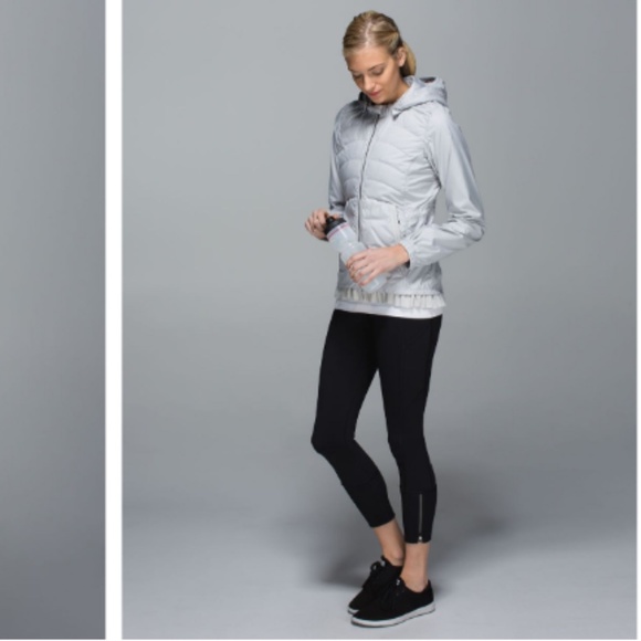 lululemon athletica Jackets & Blazers - Lululemon Spring Fling Puffy Windbreaker Silver